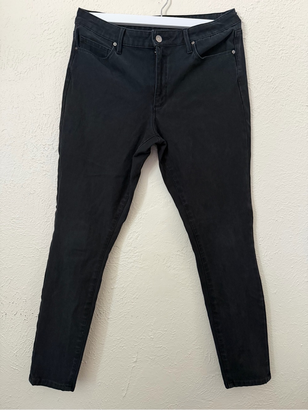JustFab Black High-Rise Skinny Jeans